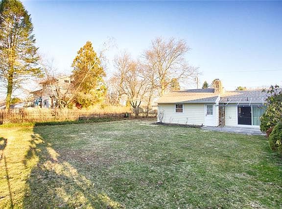 4th image of 211 Old Orchard Dr