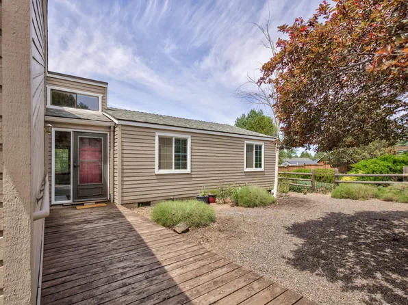 61145 Ladera Rd, Bend, OR 97702