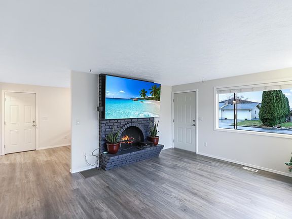 4th image of 16215 E Rich Ave