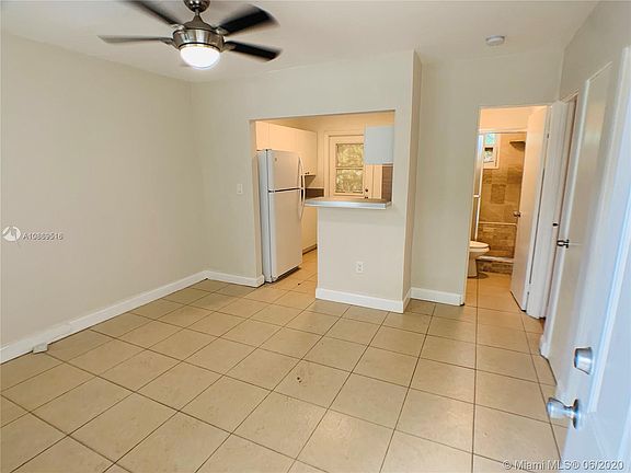5th image of 5647 Hayes St #A-b