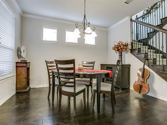5th image of 2216 Catherine Ln