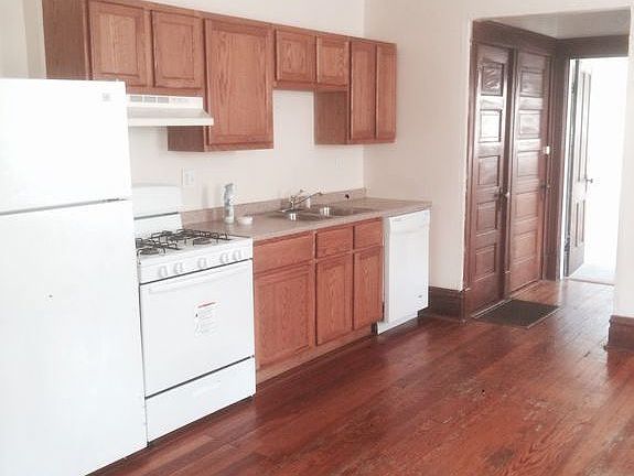 4th image of 1938 Winnebago St #A
