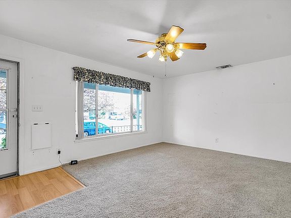 4th image of 5621 Bradd Way