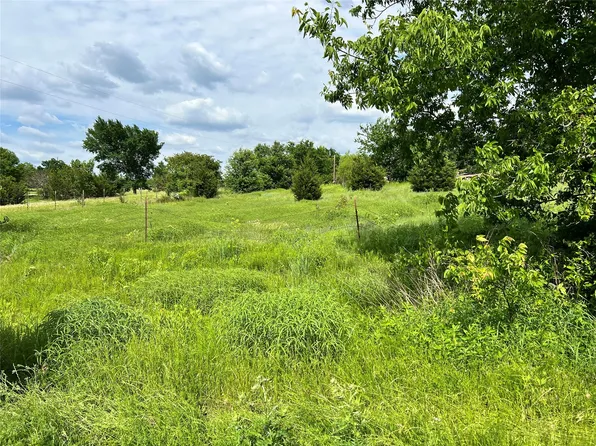 9608 Valley Rd, Joshua, TX 76058