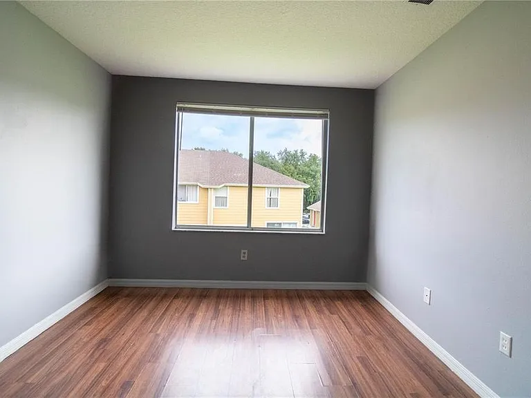 410 Australian Way — Photo 17