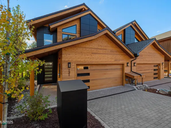 121 Sierra Colina Dr #21, Stateline, NV 89449