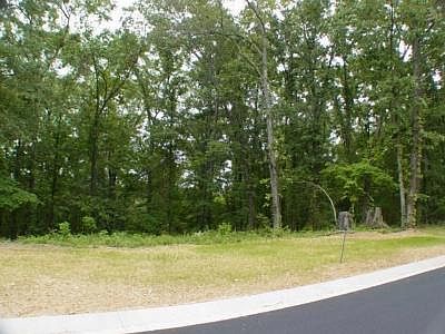 3rd image of 619 Arkridge Road