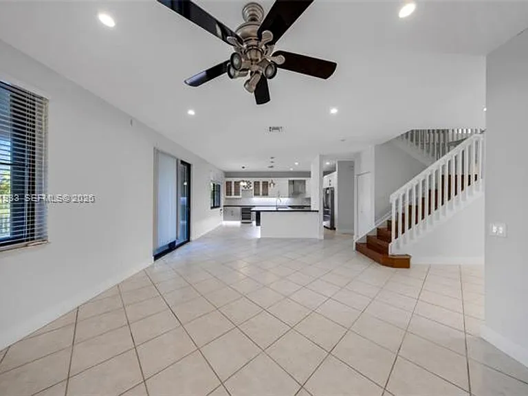 1538 Tamarind Ct #1538 — Photo 38