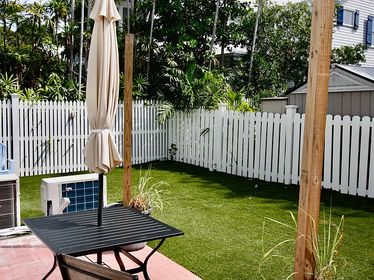 810 Elizabeth St #1 — Photo 40