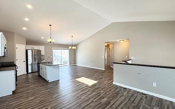 3rd image of 2422 Buffalo Ridge Dr