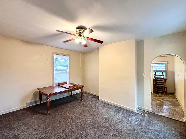 115 E Home St — Photo 8