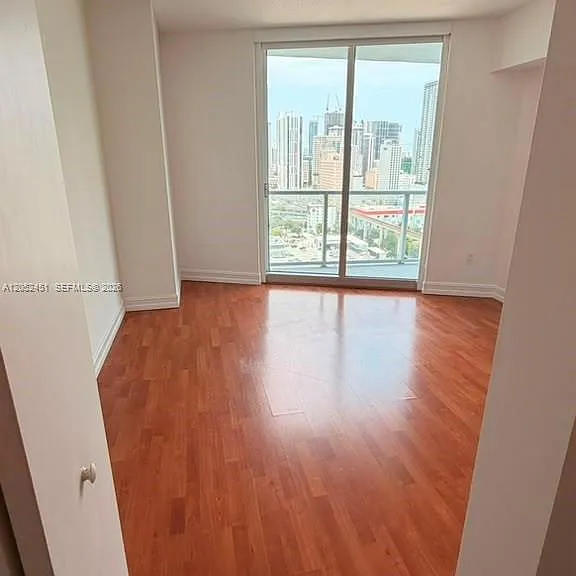 185 SW 7th St #2505 — Photo 7