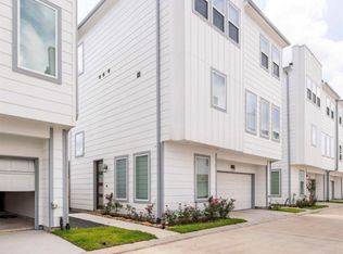 1740 Cove Crescent Ct, Houston, TX 77055