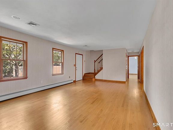 4th image of 48 Lenti Drive