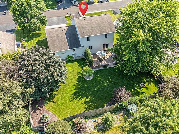 3rd image of W2434 Snowberry Dr