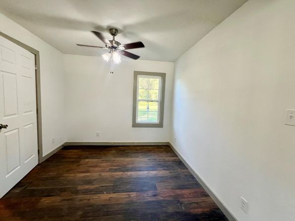 5233 Coffee Rd, Boston, GA 31626
