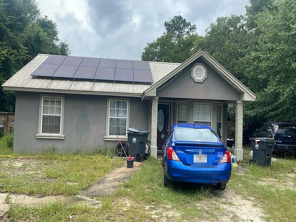 1st image of 74 Wren Dr