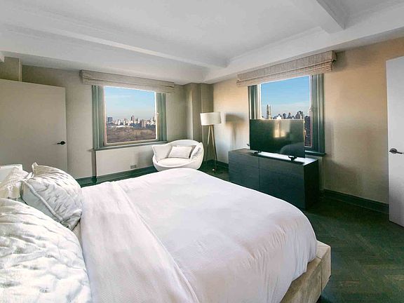 4th image of 160 Central Park S #3101