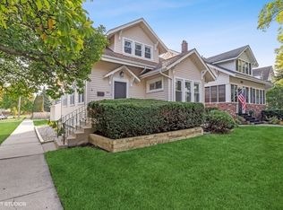 901 Cleveland Ave, Park Ridge, IL 60068