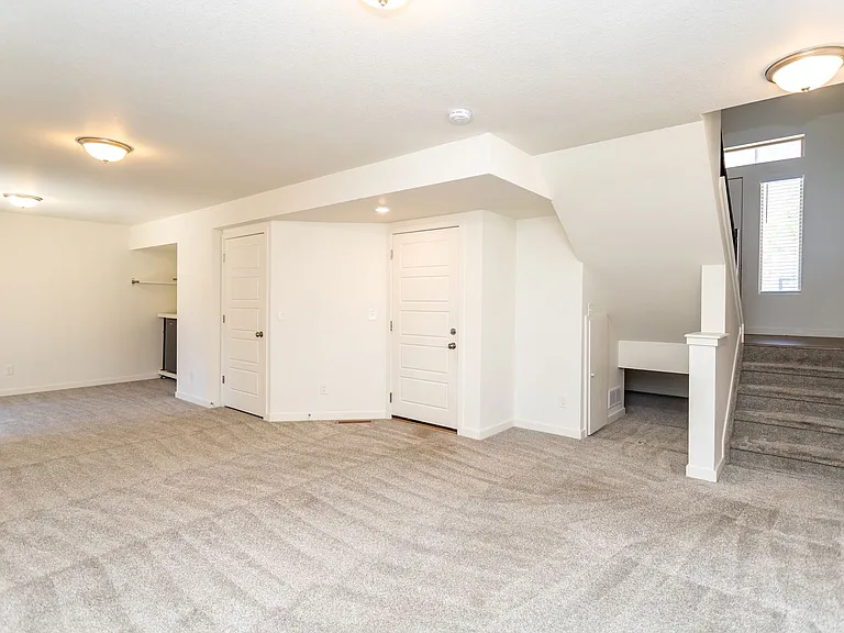 9342 Arklow Way — Photo 32