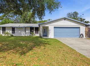 4913 Almanza Ave, Sarasota, FL 34235