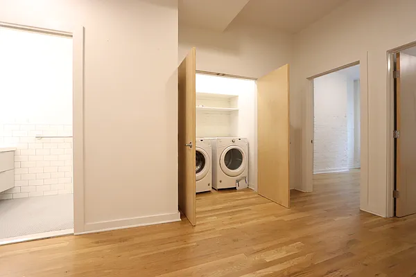 Rented by Nooklyn NYC LLC | media 23