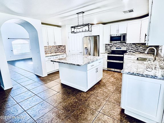 5th image of 1332 S Kuhni Ct