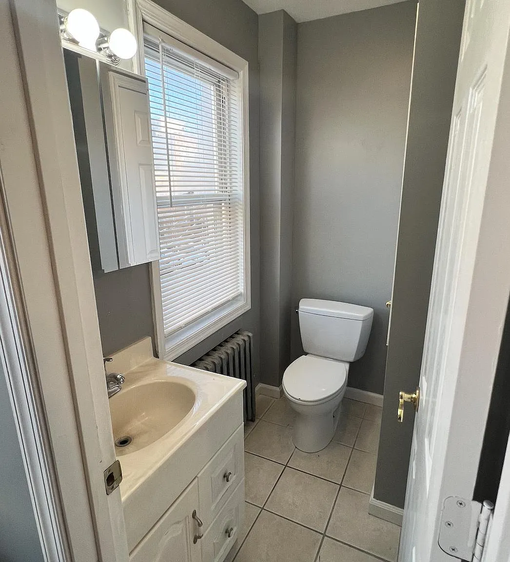 3243 Elliott St — Photo 3