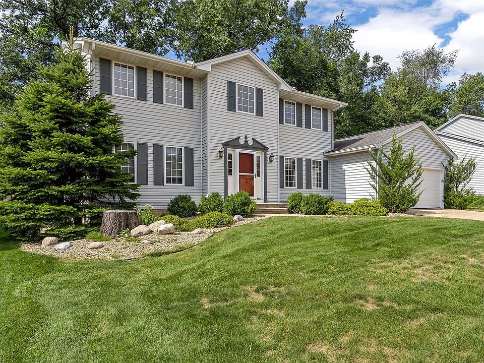 1st image of 3333 Riverside Dr NE