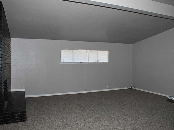 5th image of 1727 W Andrews Ave