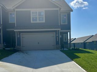1415 Mountain Quail Cir, Maryville, TN 37801