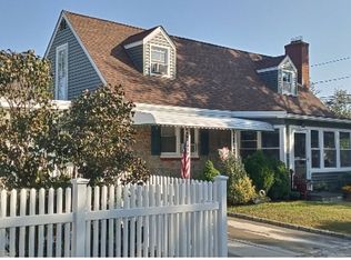 630 9th St, West Hempstead, NY 11552