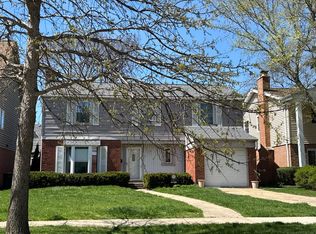 910 S Seminary Ave, Park Ridge, IL 60068