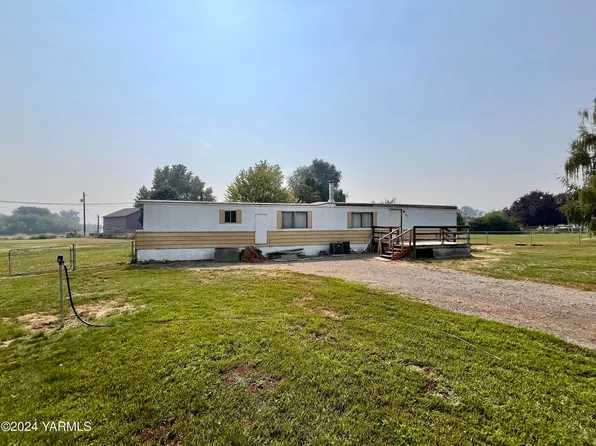 2813 S 87th Ave, Yakima, WA 98903