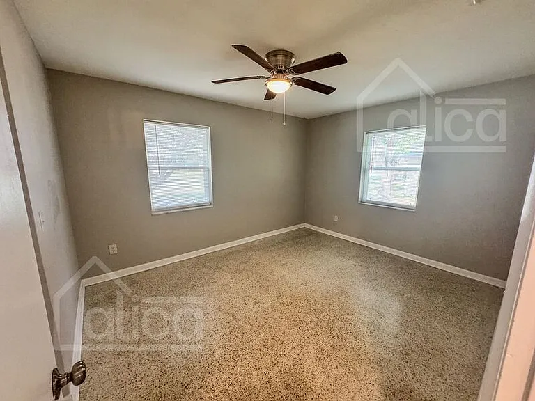 7176 Lockwood St — Photo 9