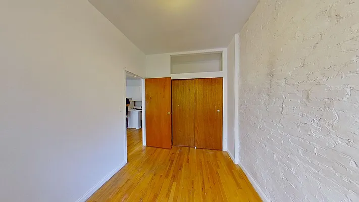 Rented by Bond New York | media 7