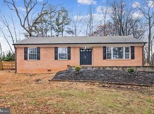 5188 S Hill Dr, Warrenton, VA 20187