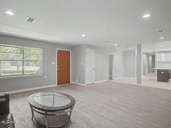 4th image of 9424 Daisy Vestry Rd Unit 2