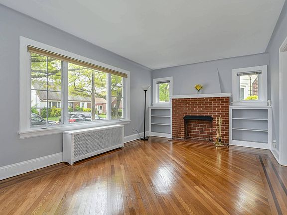 5th image of 18815 121st Ave