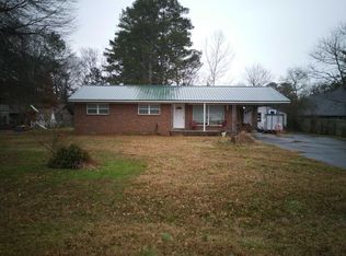 122 Mitchell St NE, Calhoun, GA 30701