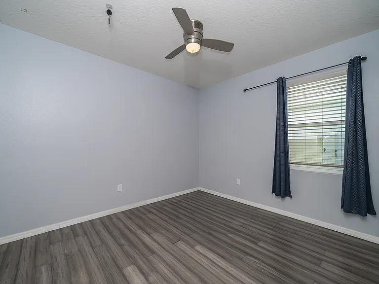 1092 Pipestone Pl — Photo 30