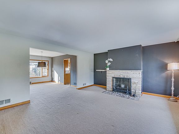 3rd image of 740 S Madison Ave