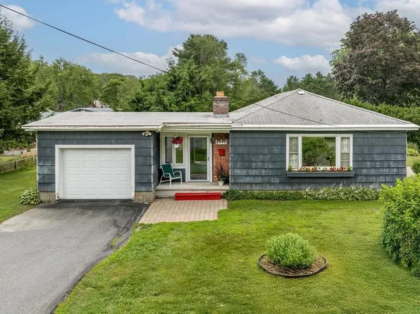 226 Forest Hills Avenue, Hartford, VT 05001