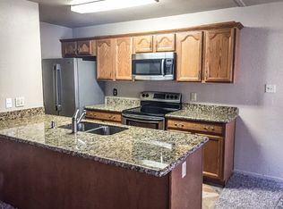2301 Powell Dr APT 3, Modesto, CA 95350