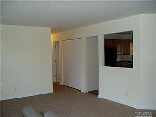 4th image of 94 Stuyvesant Ave