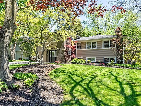3rd image of 183 Westminster Dr