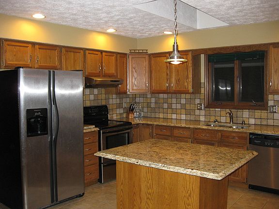 5th image of 2999 Southfield Dr