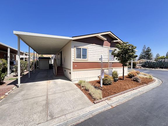 4th image of 355 Chateau La Salle Dr #355