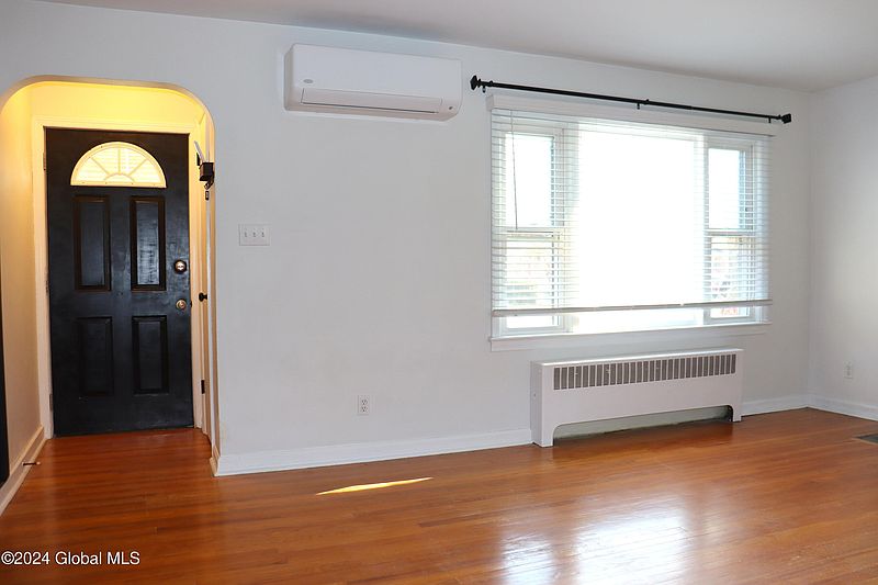 2nd image of 4 Puritan Drive