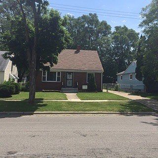 1st image of 919 Oakley Ave